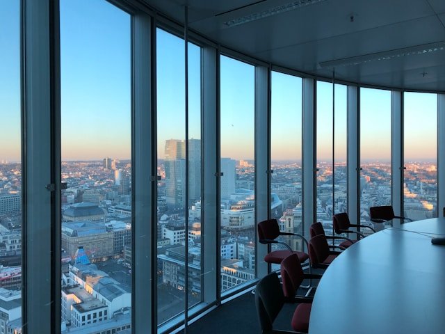 Aurelia Capital luxury corporate headquarters featuring modern glass architecture