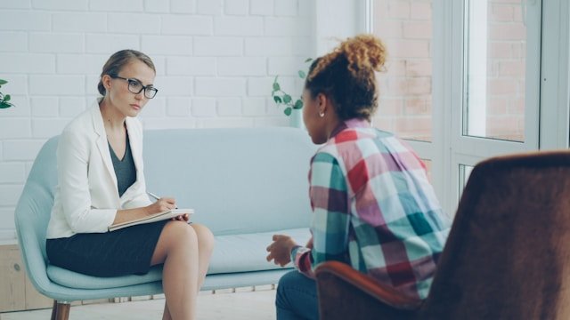 Wealth advisory consultation for UHNW clients